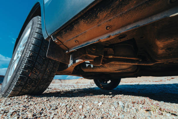 Kuidas insenerid analüüsivad autode vedrustussüsteemide kummipukside väsimusnäitajaid?